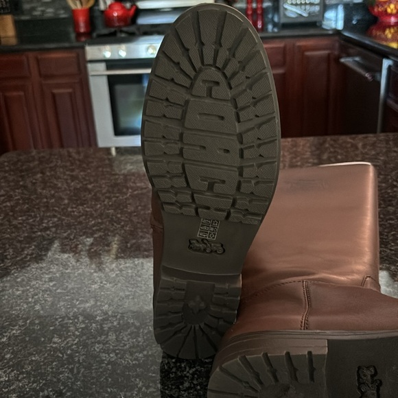 Worn once Coach riding boot - Picture 8 of 12